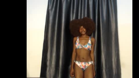 leah online show from November 11, 6:05 pm