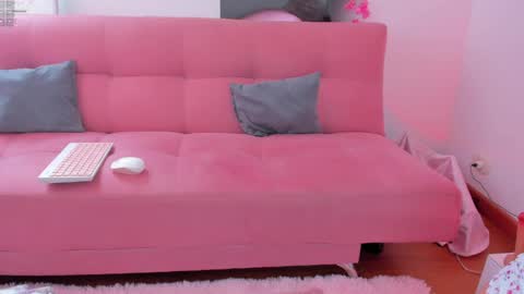 Danesa online show from May 6, 6:56 pm