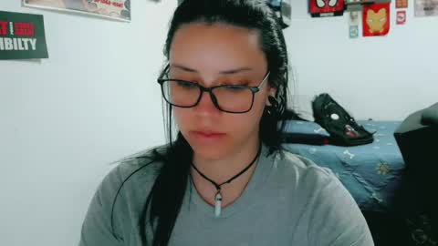 dani y jocelyn online show from April 20, 9:29 pm