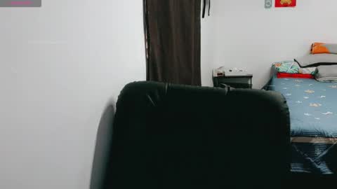 dani y jocelyn online show from February 19, 11:03 pm