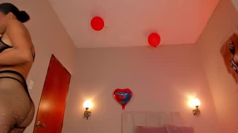 Hi I am Dani online show from February 16, 12:21 pm