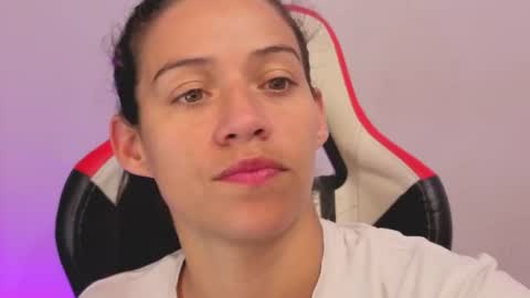 daniela_rivasthl online show from July 26, 6:54 am