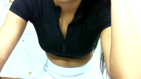 danielaa_foxx online show from April 10, 7:09 pm