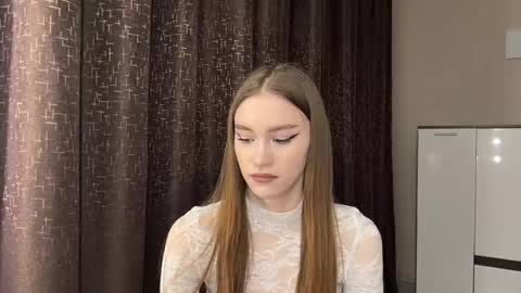 Trisha wanna play  Meow online show from April 29, 4:31 pm