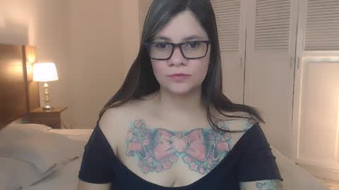 daniellerain online show from April 6, 10:05 am