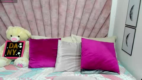 DaniiBelluci  online show from March 7, 4:30 am