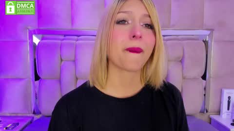 DANIELA online show from February 8, 7:06 pm