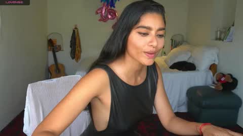 danalle .. online show from December 17, 9:30 pm