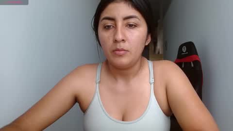 Snapshot of danna_peterson chatting on September 29, 7:52 pm Danna online show from September 29, 7:52 pm