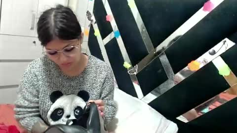 daphne877046 online show from July 5, 8:25 pm