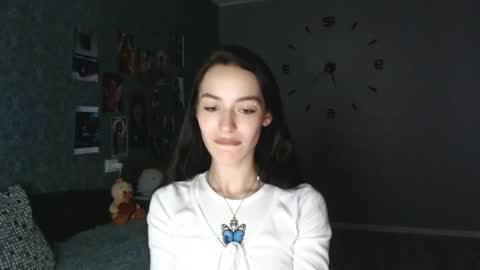 Snapshot of daphne_darkthorn chatting on October 21, 3:21 am Daphne Darkthorn online show from October 21, 3:21 am