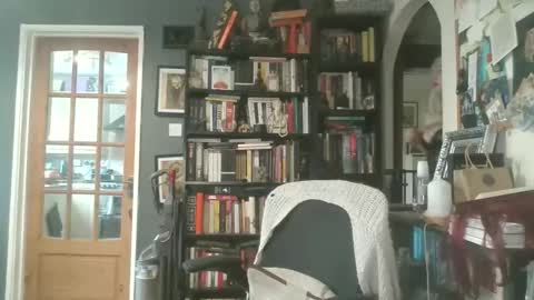 Darcy online show from March 1, 9:09 am