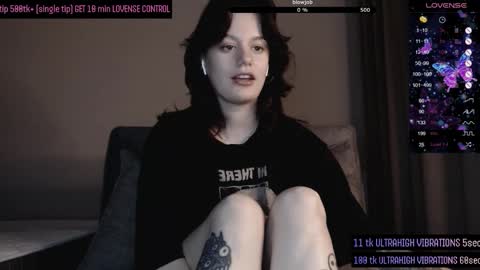 Snapshot of darcyie1ove chatting on October 21, 5:50 pm Darcy online show from October 21, 5:50 pm