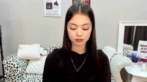 DarcyMacy online show from May 3, 6:33 pm