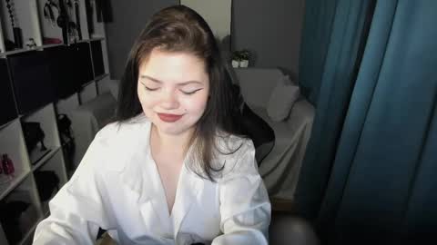 Dari the it woman online show from January 11, 8:21 pm