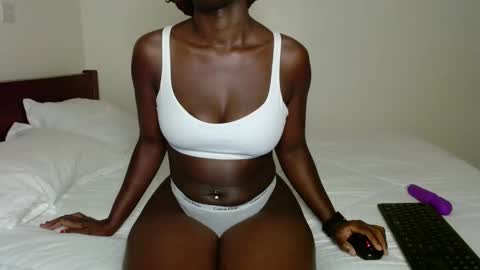 dark_qween online show from March 6, 2:41 am