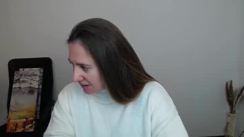 Anna online show from October 19, 1:24 pm