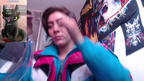 Snapshot of darkness_joones chatting on February 7, 7:49 pm Darkness online show from February 7, 7:49 pm