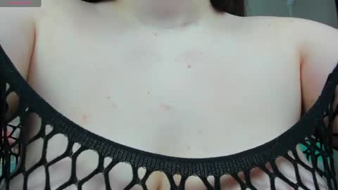 darlenedolce online show from April 14, 7:14 pm