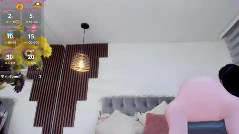 darling  online show from April 18, 10:51 am