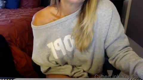 Snapshot of darlingd77 chatting on September 25, 1:10 pm DarlingD online show from September 25, 1:10 pm