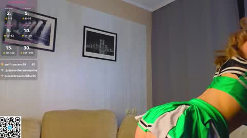 DarslyCat online show from November 10, 6:47 pm