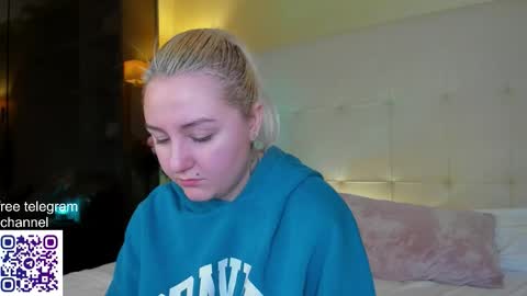 Debbie Mon Tue Fri Sun Sat GMT 3 1000am - 0400pm  online show from December 22, 5:27 pm