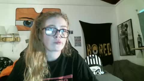 DEBBIE online show from October 22, 12:10 pm