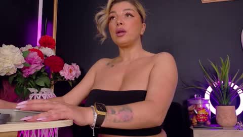 Deea online show from November 12, 8:40 pm