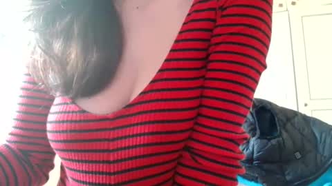 KamiDevi online show from March 17, 2:10 pm