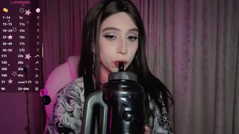 Snapshot of deftsuki chatting on September 11, 8:14 am Stephanie.e  online show from September 11, 8:14 am