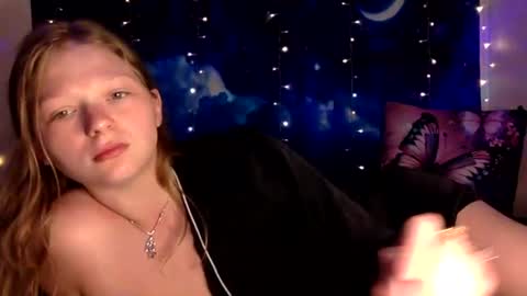 DelilaLove3412 online show from June 30, 8:08 pm
