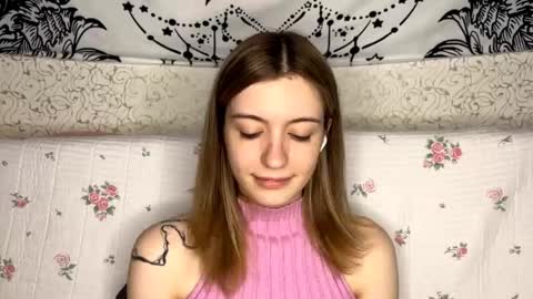 Sia online show from February 8, 12:42 pm