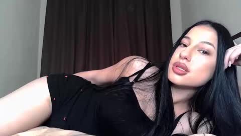 Snapshot of delly_love chatting on October 24, 9:33 pm delly_love online show from October 24, 9:33 pm