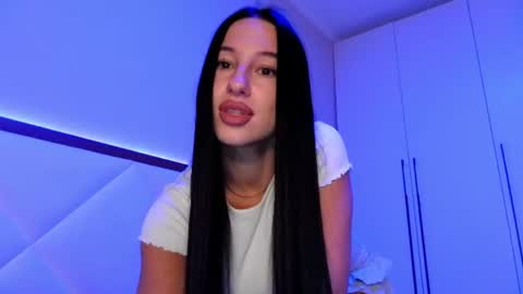 delly_love online show from July 7, 8:11 pm