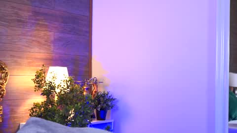 denisedevilles online show from December 2, 8:48 am