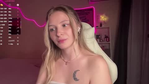 Vi  Victoria online show from April 18, 7:07 pm