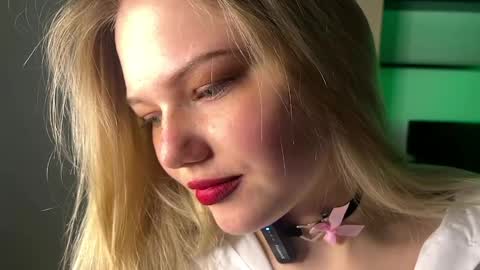 Luna online show from April 4, 4:28 pm