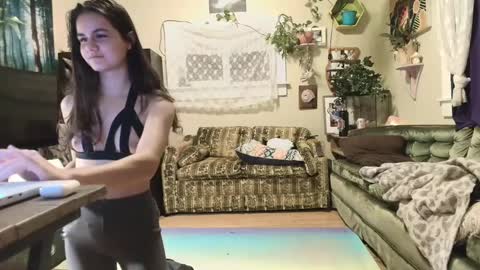 desimonroe online show from December 2, 7:10 am