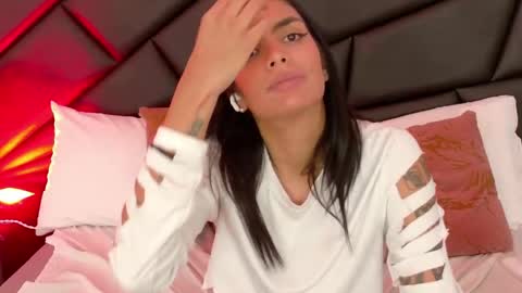 DEUX online show from April 29, 6:49 am