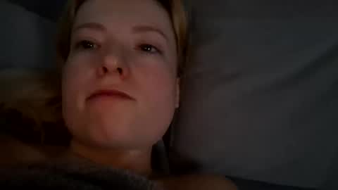 dgesika254182 online show from February 16, 9:48 pm