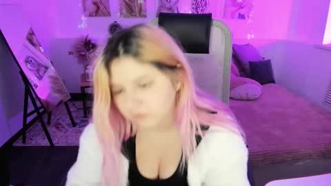 Dia online show from March 10, 8:46 pm