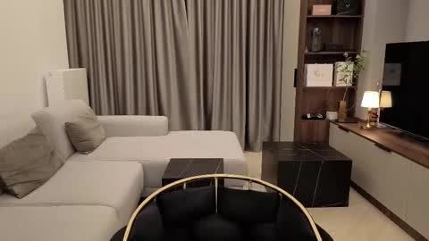 Iris online show from March 18, 8:25 pm