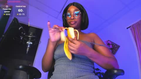 dianablackgirl online show from April 11, 11:19 pm