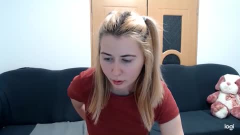 dianasmiey7 online show from March 4, 7:01 pm