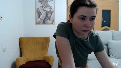 dianasmiey7 online show from March 19, 9:35 am