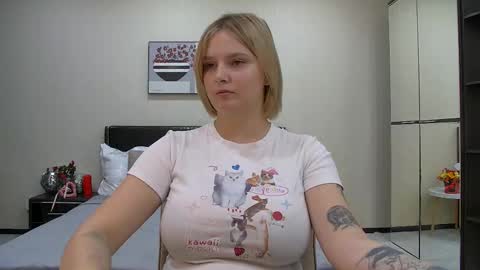 Diane Mills online show from November 26, 8:21 pm