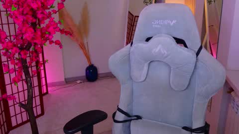 Dina online show from March 19, 6:18 am