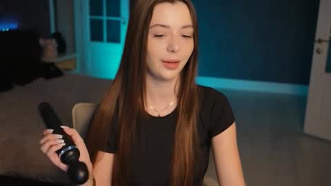 dinacandy online show from March 27, 8:26 am