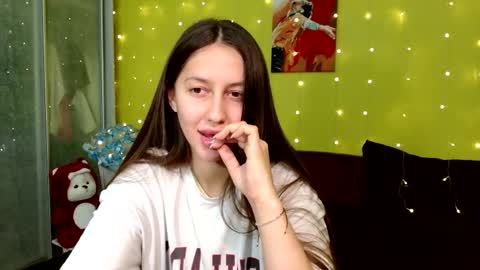 DinaFritz online show from February 12, 3:28 pm